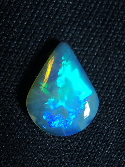 0.85c Blue & Green Ribbon - Crystal Opal - Lightning Ridge - 50% OFF XMAS SALE