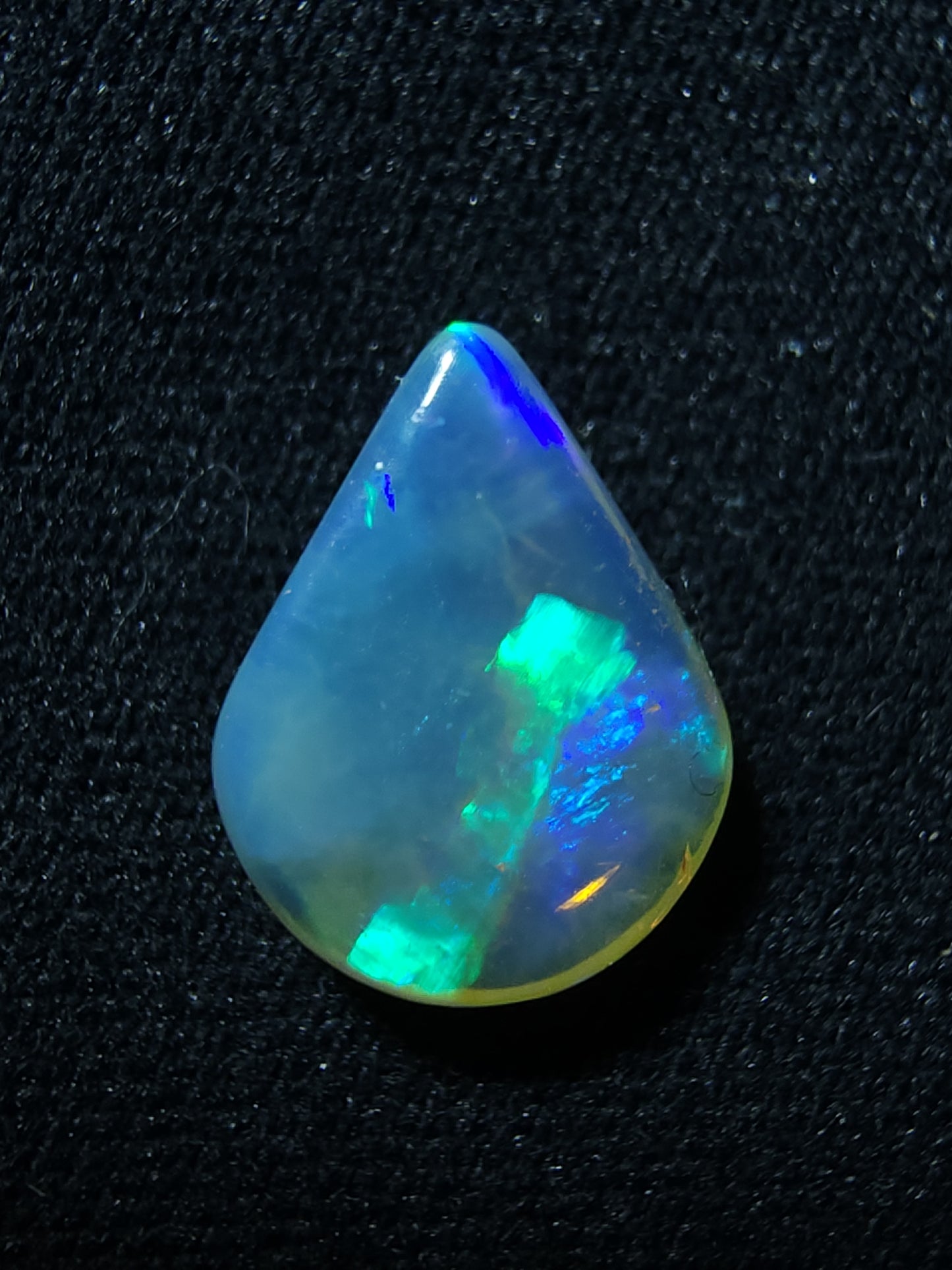 0.85c Blue & Green Ribbon - Crystal Opal - Lightning Ridge