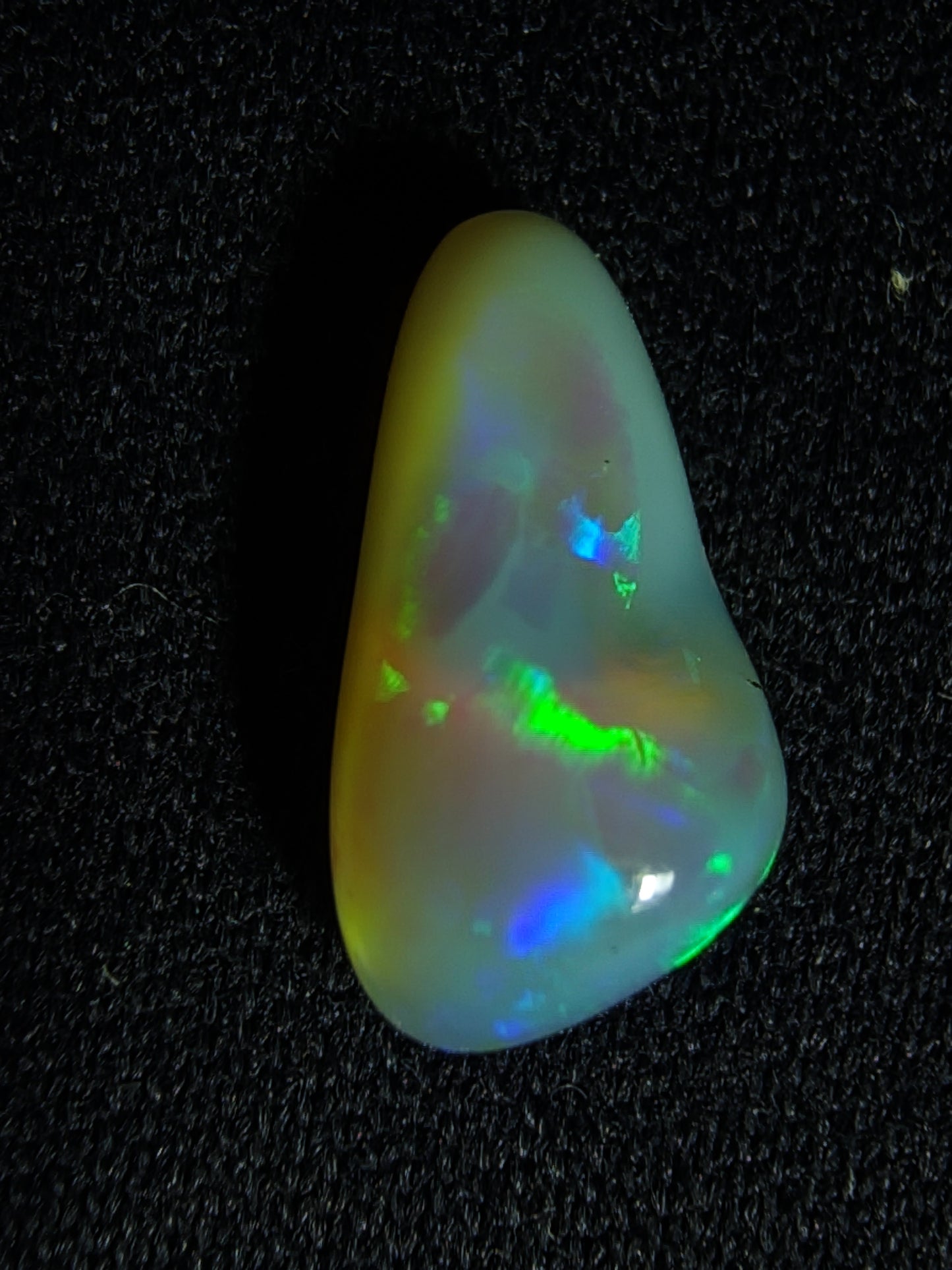 1.20c Blue and Green - Freeform Crystal Opal - Lightning Ridge