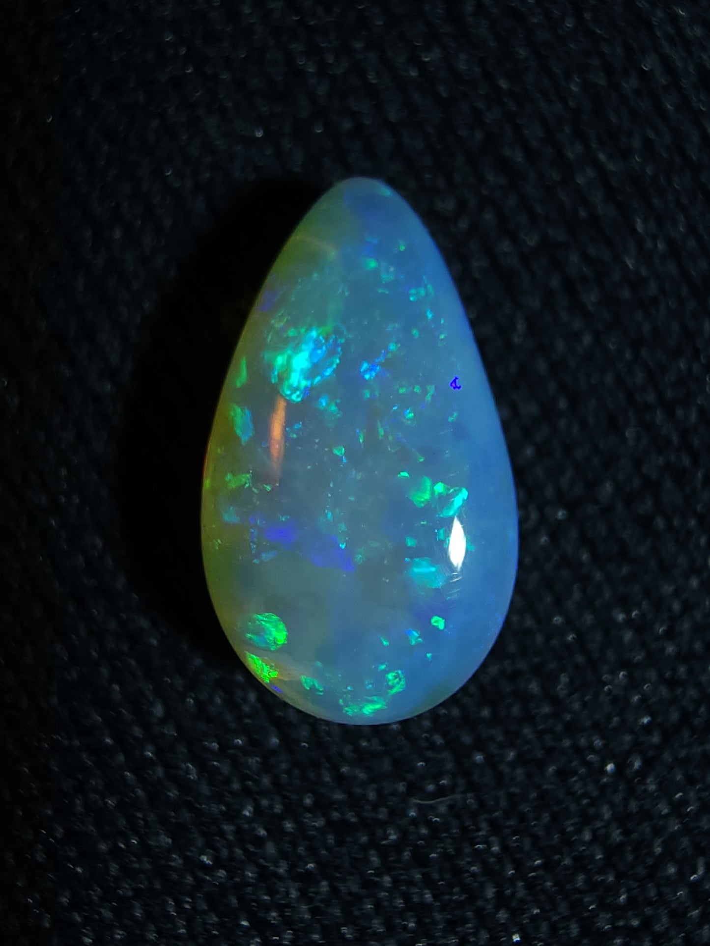 1.0c Blue and Green Pendant - Crystal Opal - Lightning Ridge