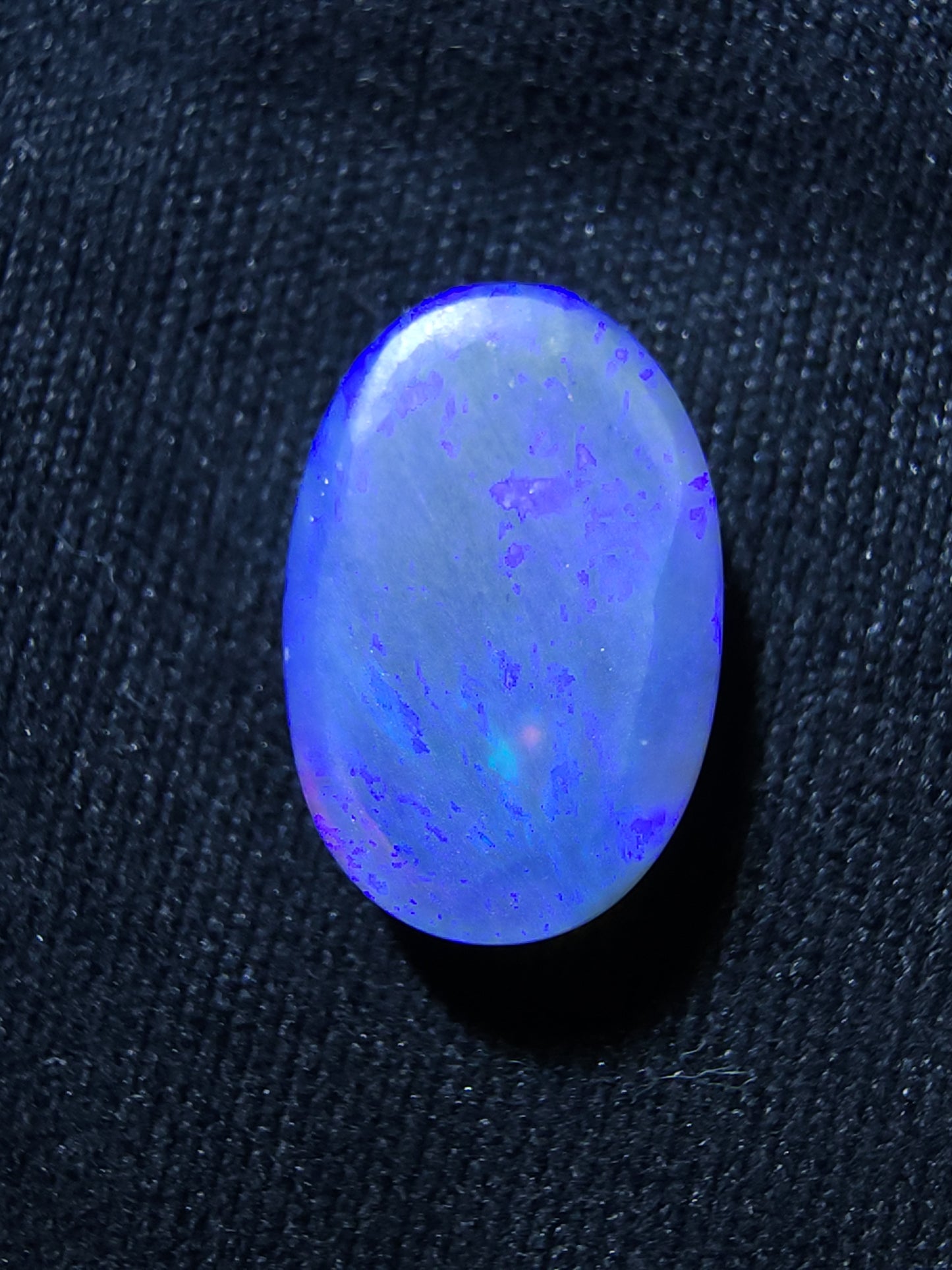 2.45ct Glowing Crystal Nobby – Lightning Ridge