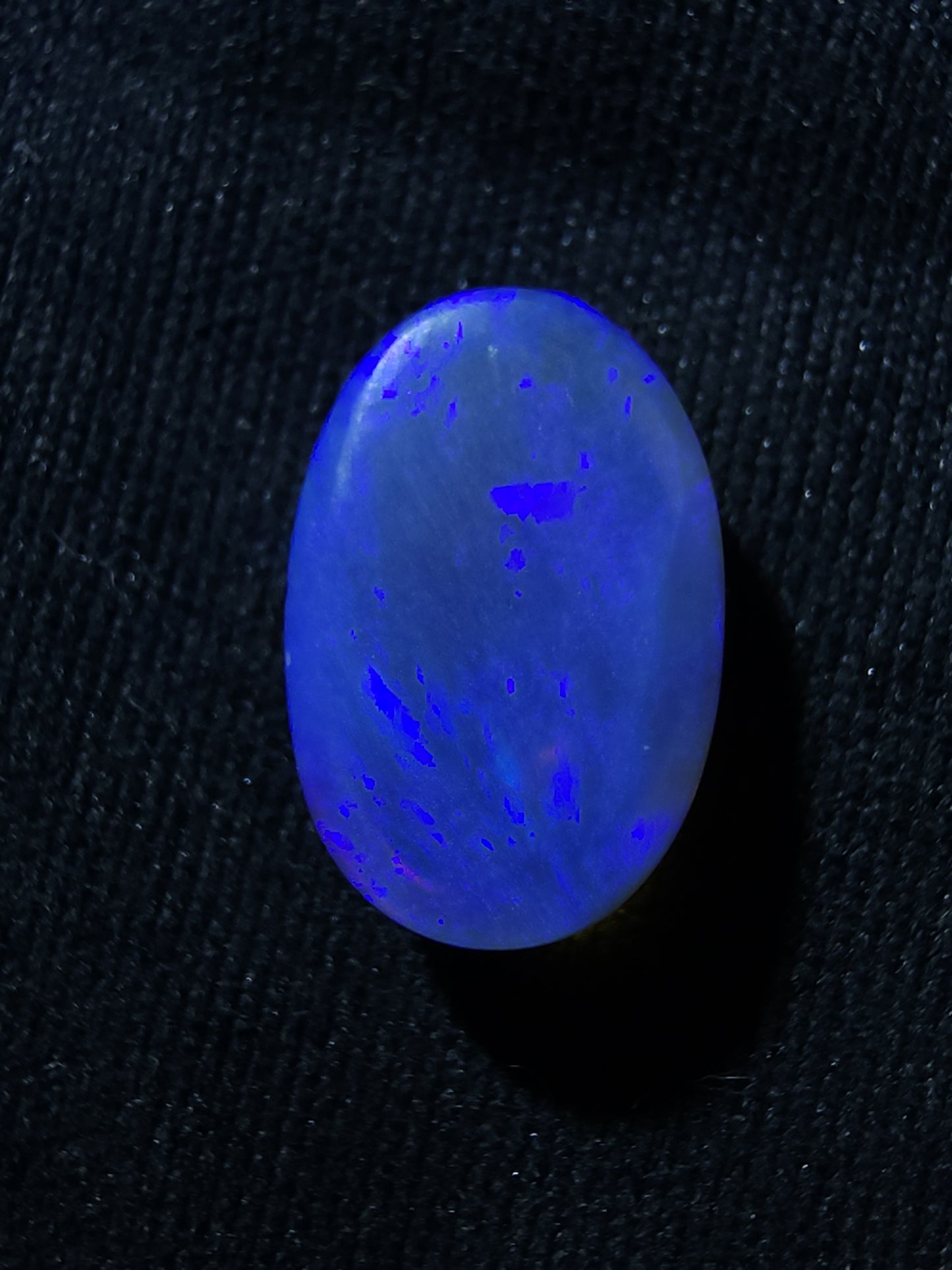 2.45ct Glowing Crystal Nobby – Lightning Ridge