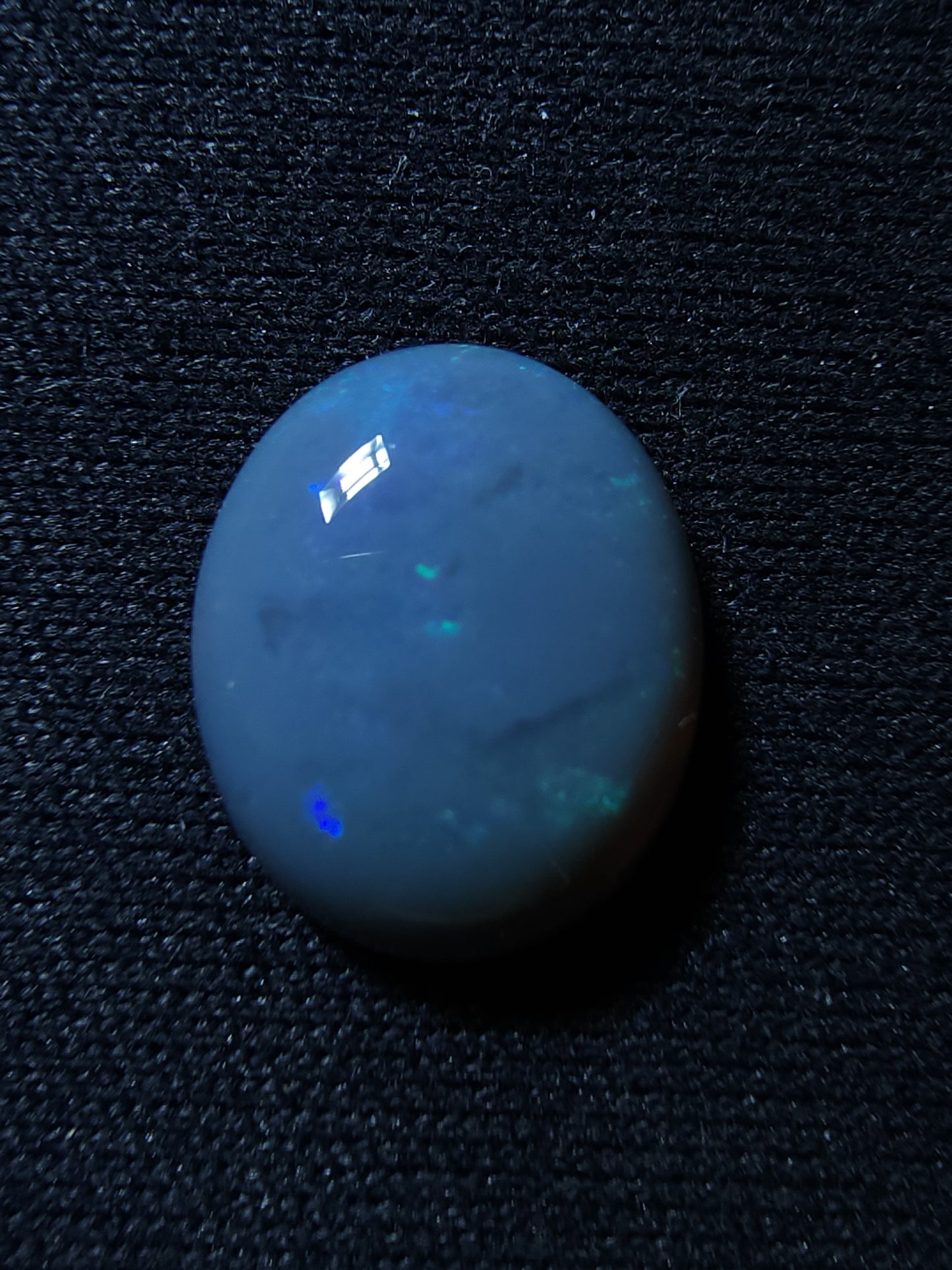 1.90ct Green & Blue Soft Spark - Lightning Ridge Dark Opal