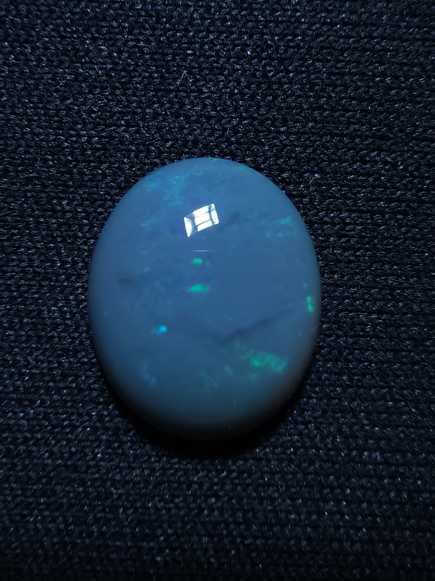 1.90ct Green & Blue Soft Spark - Lightning Ridge Dark Opal
