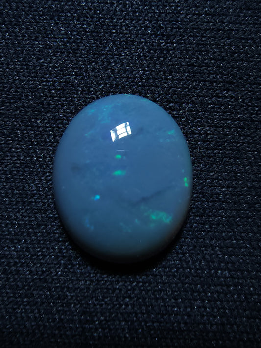 1.90ct Green & Blue Soft Spark - Lightning Ridge Dark Opal
