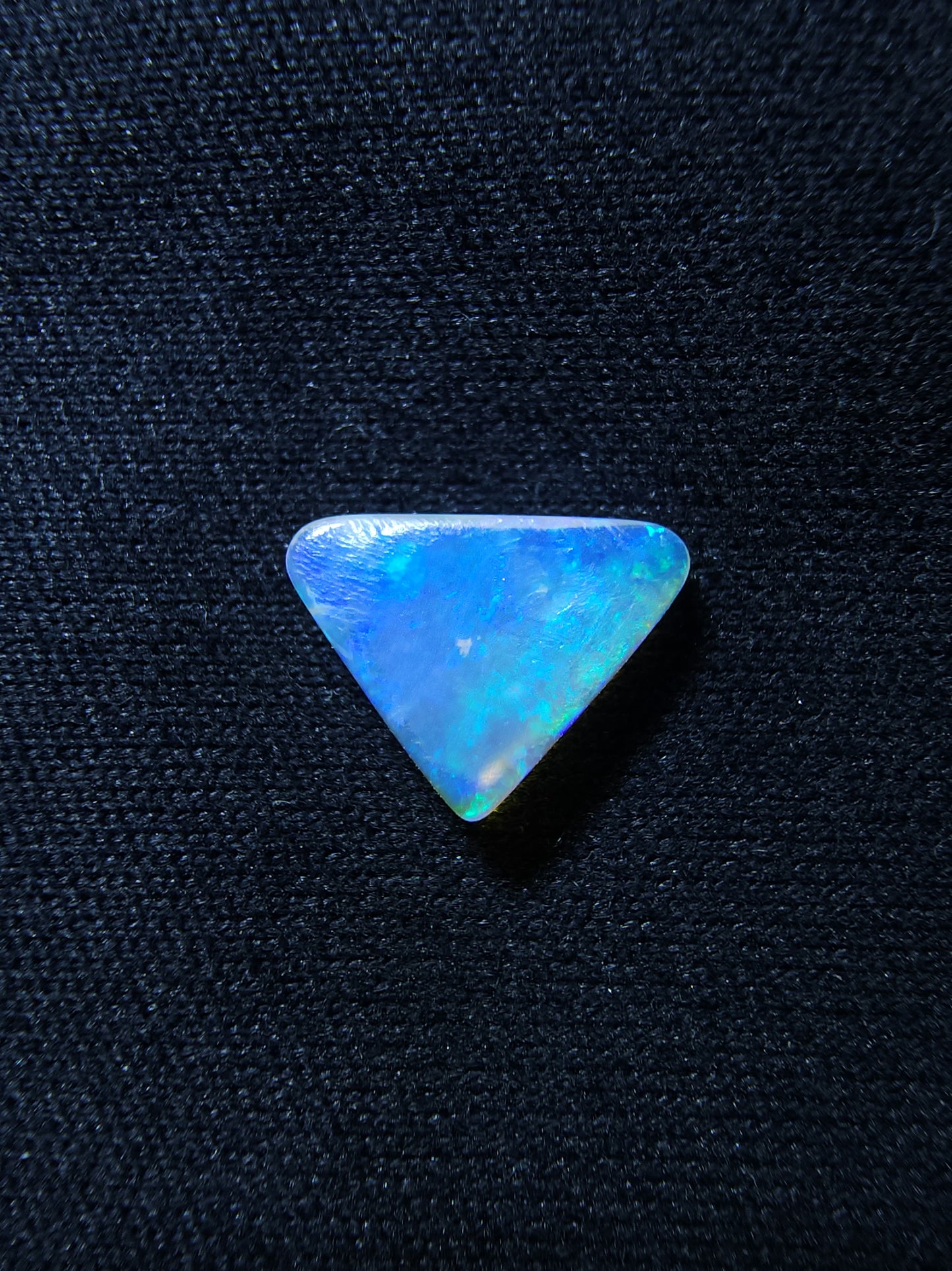 Triangular Crystal Opal – 0.70ct Lightning Ridge