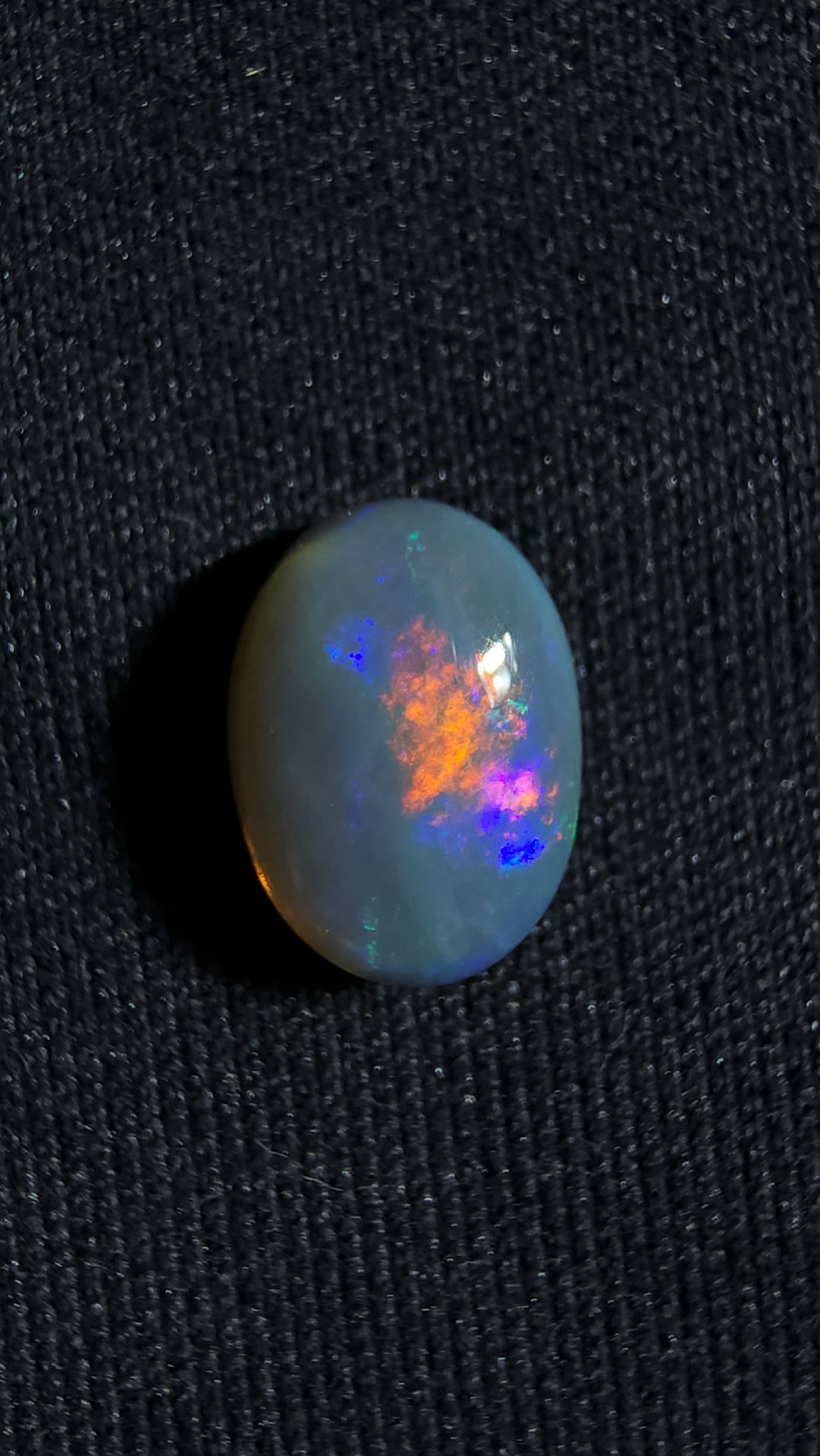 1.55cts Blood Red Flash, Dark Base - Lightning Ridge Solid Opal